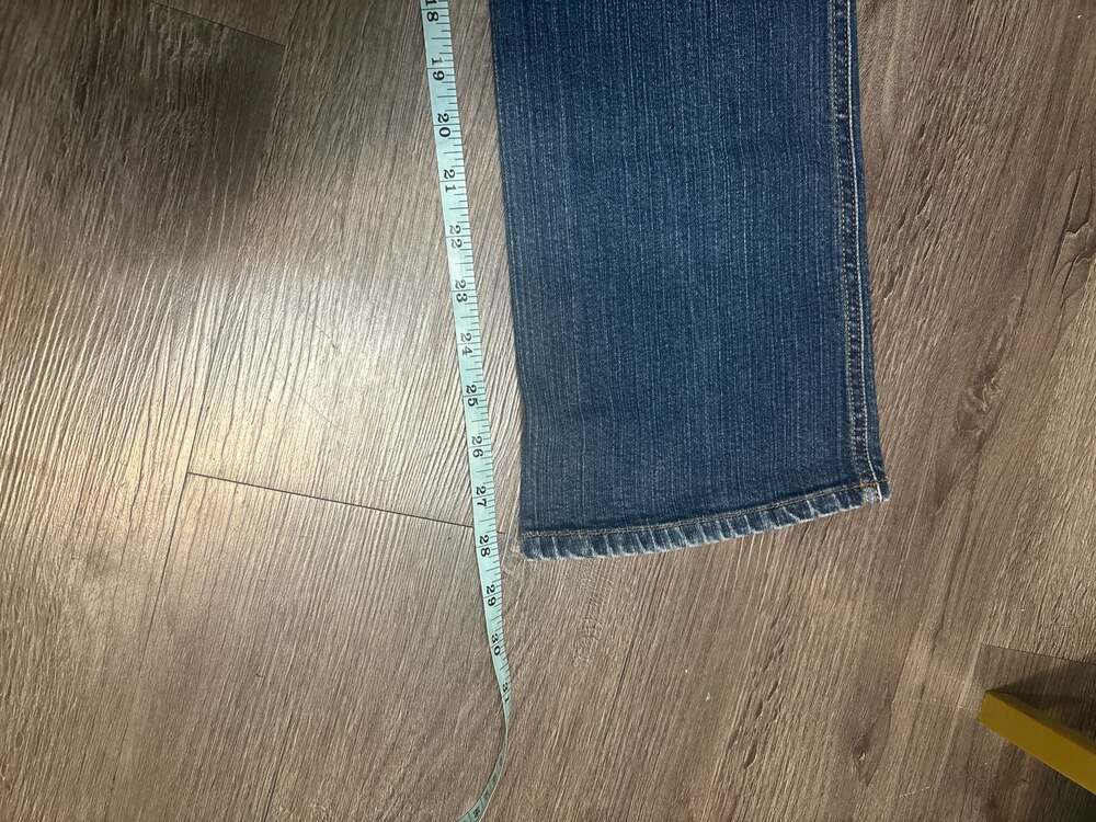 Armani Collezioni Women's Vintage Medium Wash Flare Bootcut Size 6 Denim Jeans - Picture 7 of 9
